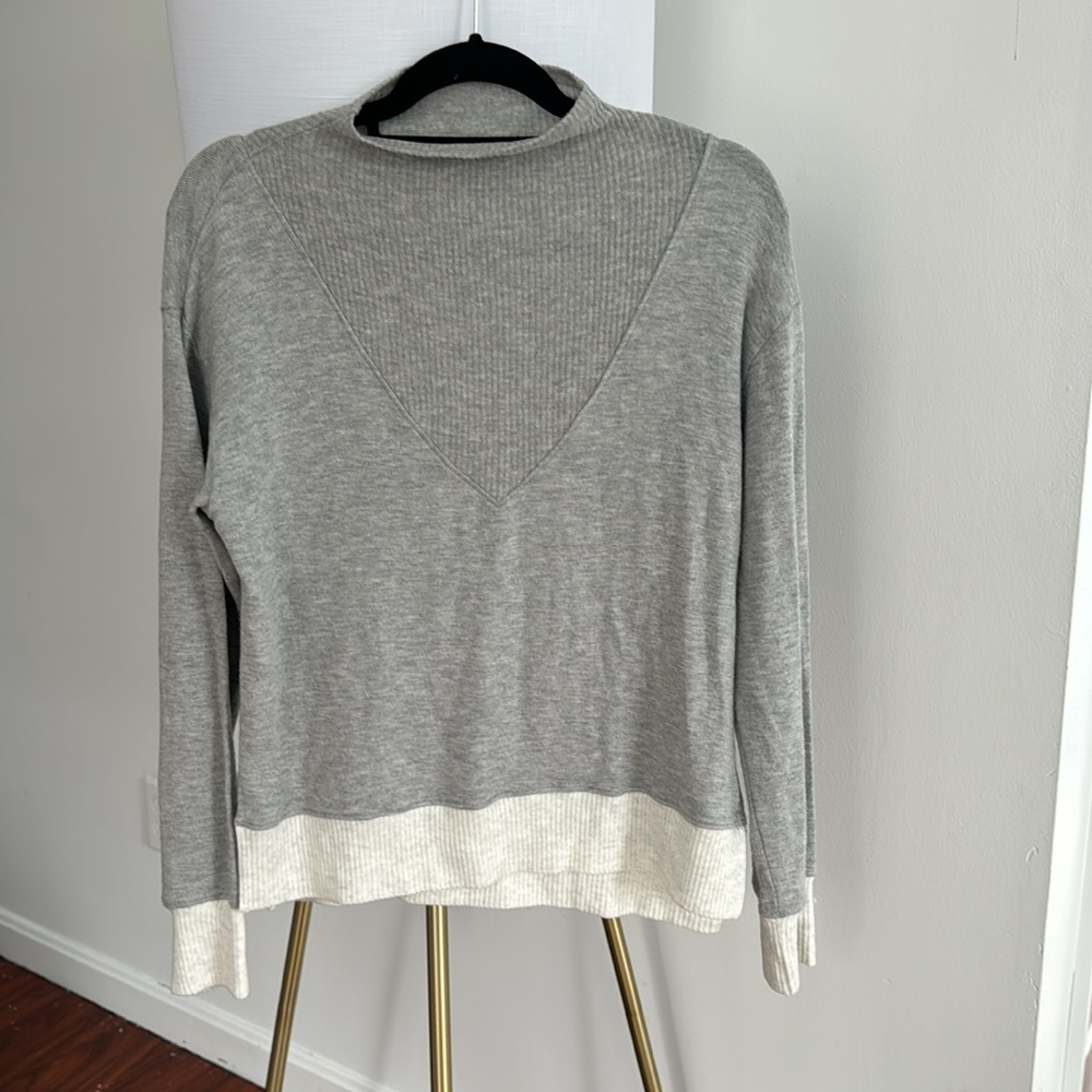 Grey sweater with ivory detail, small, soft, high neck